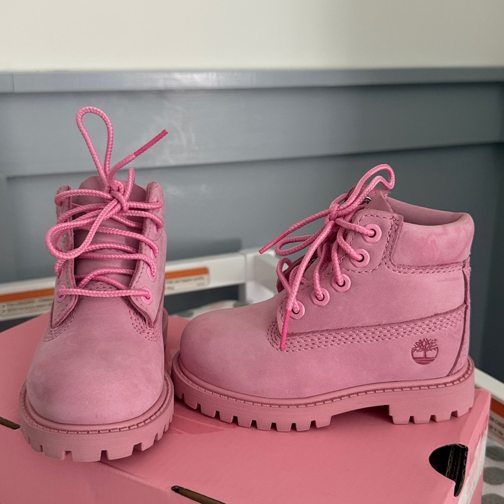 Timberland Premium 6 in Waterproof Boot Light Pink Nubuck 5C
